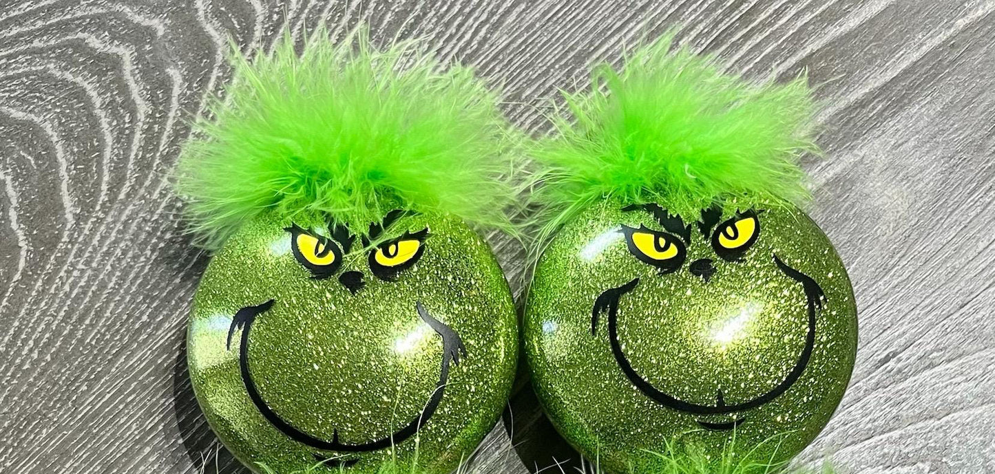 Grinch face with Hair Ornament/Christmas Disc Ornaments Decor/Custom with Names/Plastic